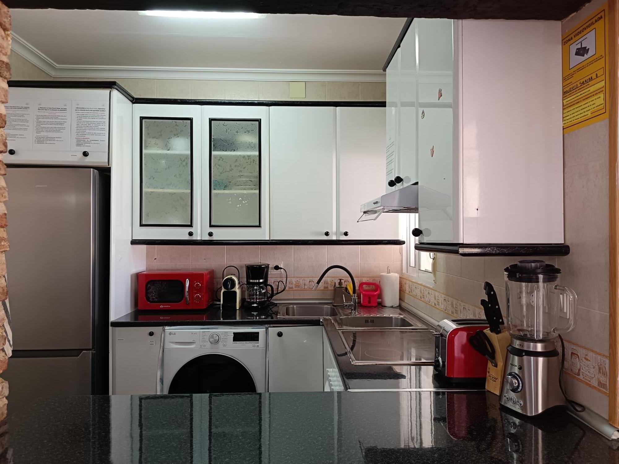 Casa Oasis Puertollano, Una Casa Rural En Puertollano, Agradable, Con Piscina En Zona Tranquila Εξωτερικό φωτογραφία